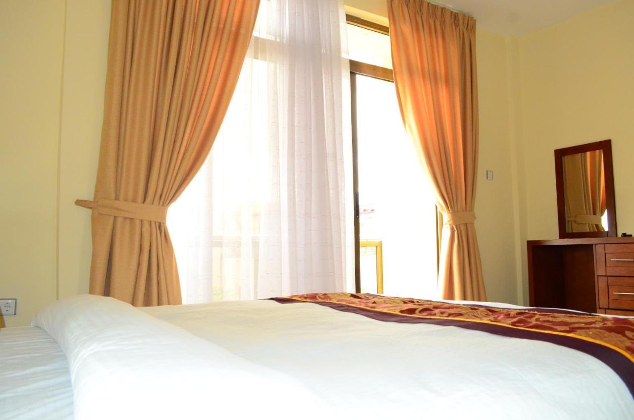 Abyssinia Guest House Adis Abeba Exterior foto